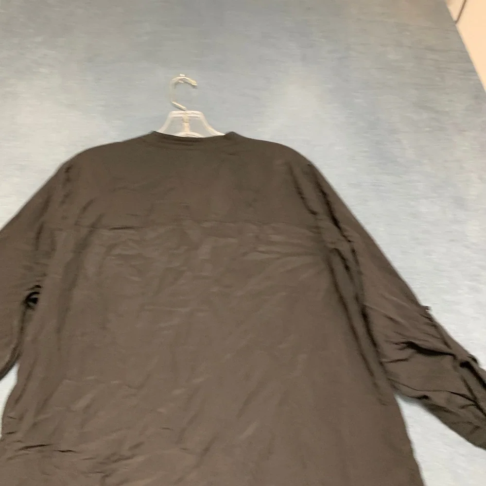 Michael Kors Blouse Top Womens 1X Black Pockets Roll Tab Sleeve Casual Pullover